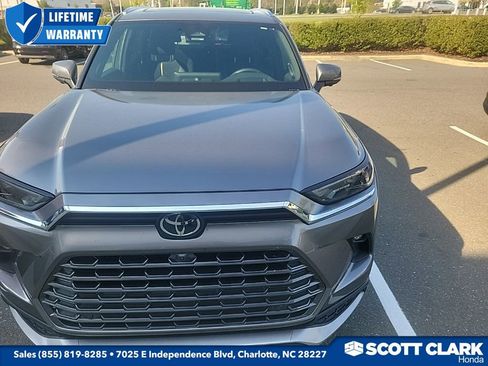 Used 2026 Toyota Grand Highlander AWD Hybrid image 2