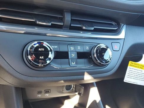 New 2026 Buick Envista Preferred w/ Convenience II Package image 22