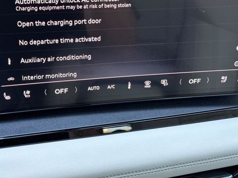 New 2025 Audi Q6 e-tron Premium Plus image 20