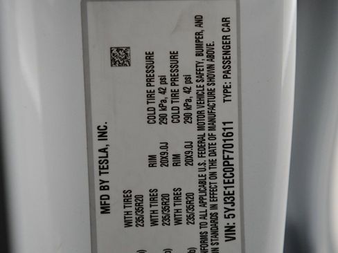 Used 2023 Tesla Model 3 Performance image 26