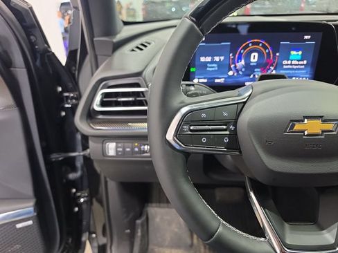 Used 2026 Chevrolet Traverse High Country w/ LPO, Floor Liner Package AWD/4WD image 11