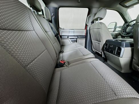 Used 2022 Ford F250 XLT w/ Black Appearance Package image 24