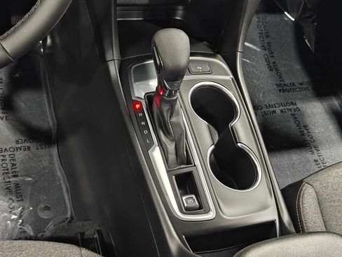 Used 2024 Chevrolet Equinox LT FWD image 8