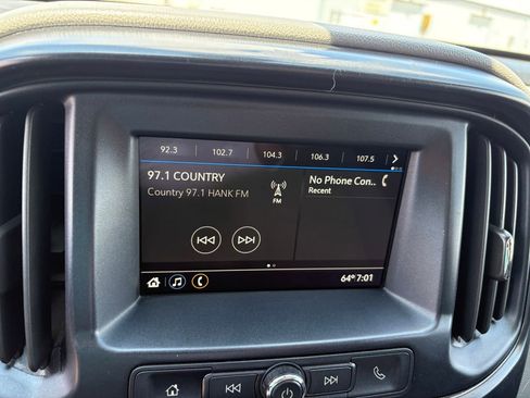 Used 2019 Chevrolet Colorado W/T RWD image 16