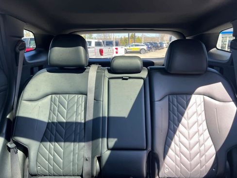 Used 2023 Kia Sportage X-Line w/ X-Line Premium Package AWD/4WD image 28