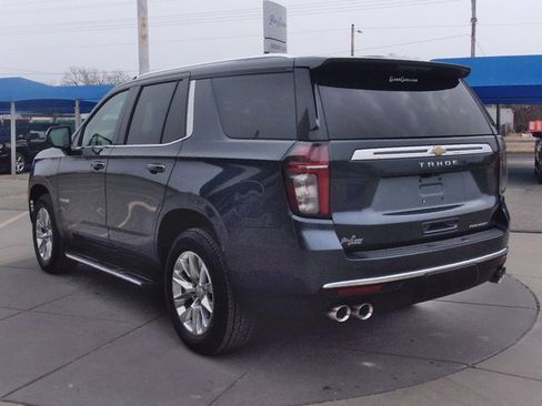 Used 2021 Chevrolet Tahoe Premier w/ Premium Package image 19