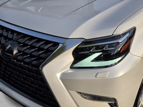 Used 2021 Lexus GX 460 Premium w/ Premium Package AWD/4WD image 9