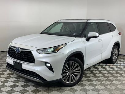 Used 2023 Toyota Highlander Platinum