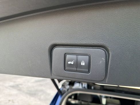 Used 2021 Nissan Rogue SL w/ Premium Package FWD image 35