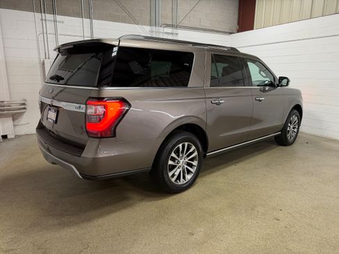 Used 2018 Ford Expedition Max Limited AWD/4WD image 9