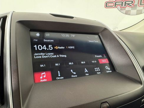 Used 2017 Ford Edge Titanium w/ Equipment Group 301A AWD/4WD image 20