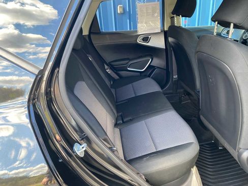Used 2021 Kia Soul LX FWD image 27