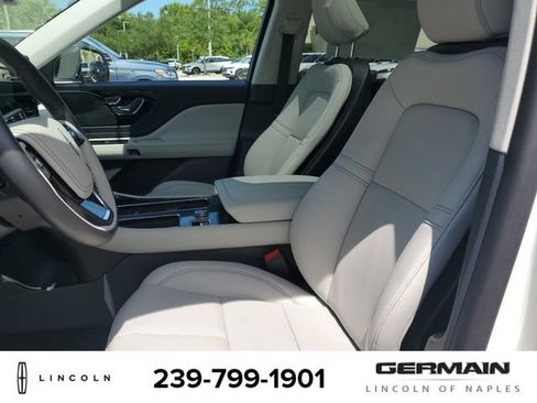 New 2026 Lincoln Aviator 2WD image 18