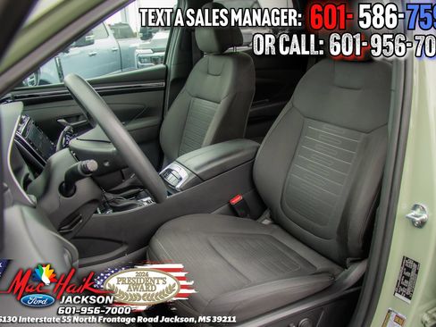 Used 2022 Hyundai Santa Cruz SEL FWD image 8