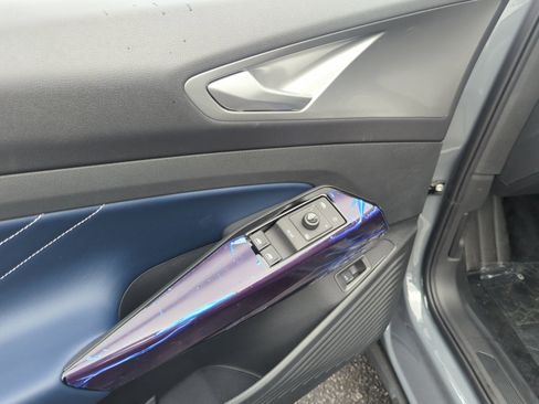 New 2025 Volkswagen ID.4 Pro S image 13