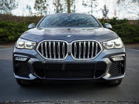 Used 2021 BMW X6 xDrive40i w/ M Sport Package image 16