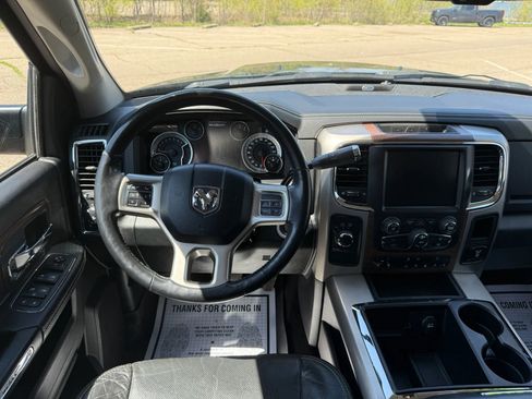 Used 2015 RAM 2500 Laramie w/ Black Appearance Group AWD/4WD image 12