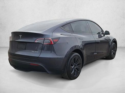 Used 2025 Tesla Model Y Long Range AWD/4WD image 5
