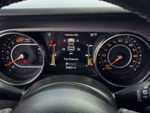 Used 2021 Jeep Wrangler Sport AWD/4WD image 27