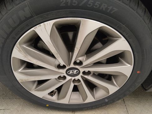 Used 2017 Hyundai Sonata Sport w/ Value Edition Package 02 FWD image 31