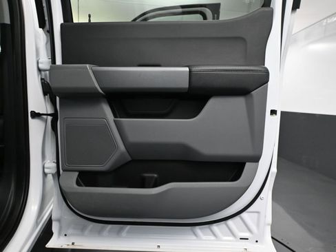 Used 2023 Ford F350 XLT w/ FX4 Off-Road Package image 40