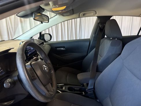 Used 2021 Toyota Corolla LE w/ Carpet Mat Package (TMS) FWD image 21