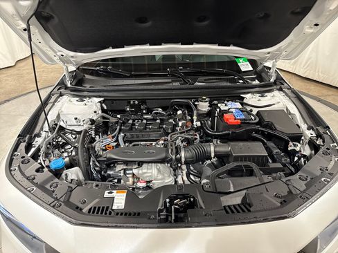 Certified 2025 Honda Accord SE image 38