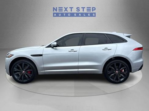 Used 2017 Jaguar F-PACE First Edition AWD/4WD image 4