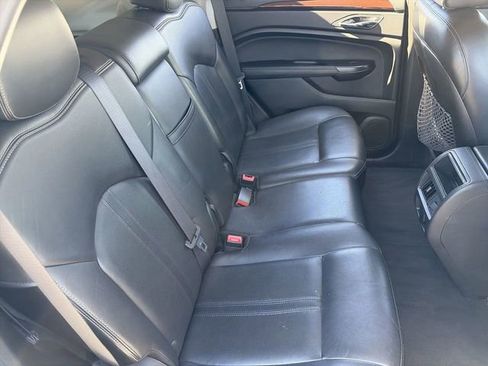 Used 2013 Cadillac SRX Luxury image 14