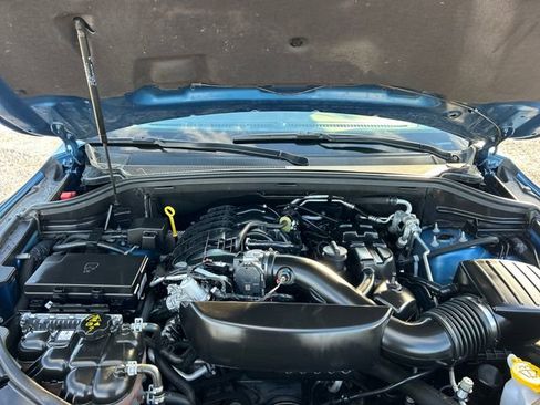 Used 2024 Dodge Durango GT image 36