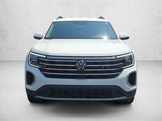 Used 2024 Volkswagen Atlas SE w/ Black Wheel Package FWD video 2