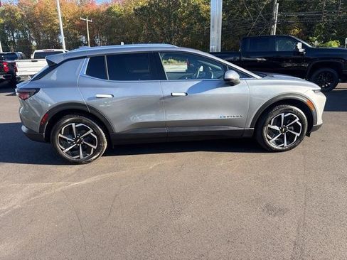 New 2026 Chevrolet Equinox EV LT image 6