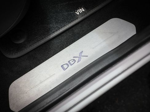 Used 2022 Aston Martin DBX AWD/4WD image 19
