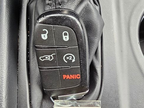 Used 2024 Dodge Durango GT image 35