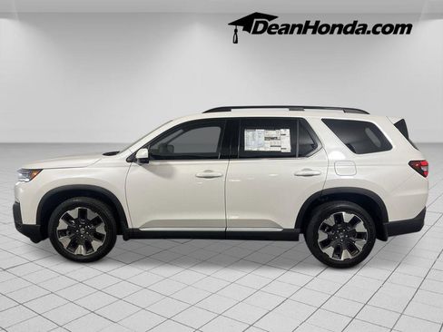 New 2026 Honda Pilot Elite image 2