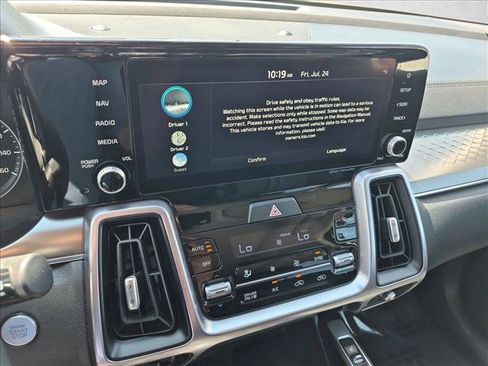 Used 2023 Kia Sorento EX w/ Panoramic Sunroof Package AWD/4WD image 15