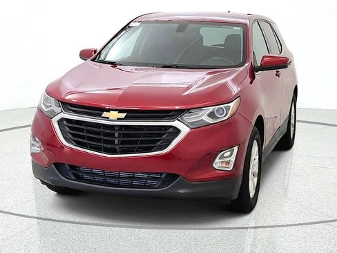 Used 2018 Chevrolet Equinox LT FWD image 3