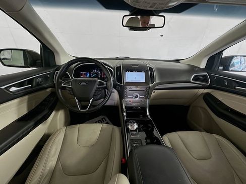 Used 2019 Ford Edge Titanium w/ Equipment Group 301A FWD image 23