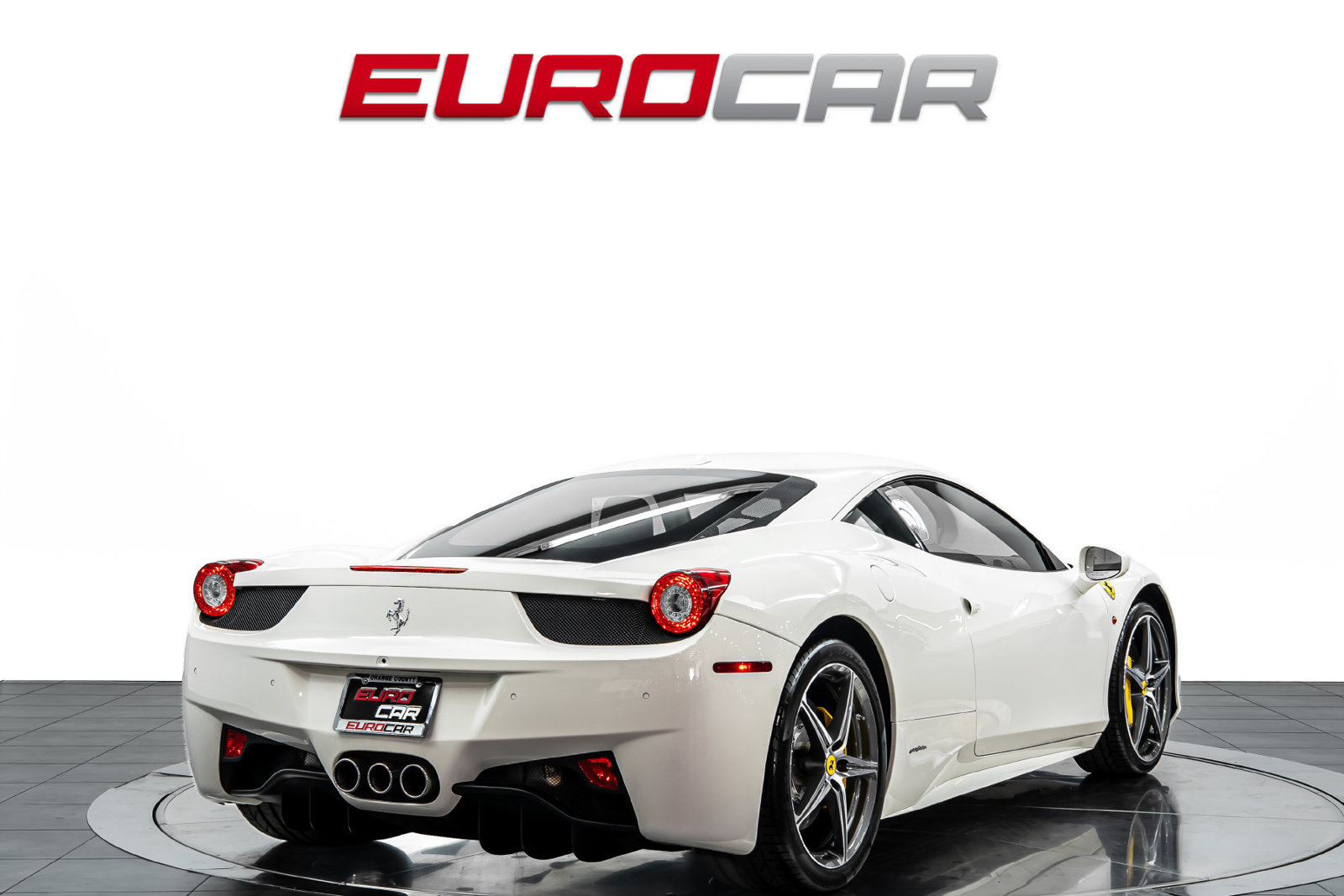 Used 2015 Ferrari 458 Italia Coupe RWD image 5