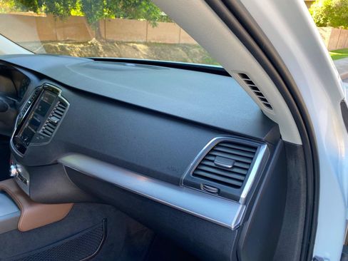 Used 2019 Volvo XC90 T5 Momentum AWD/4WD image 55