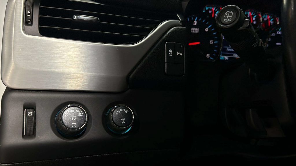 Used 2020 GMC Yukon SLE AWD/4WD image 35