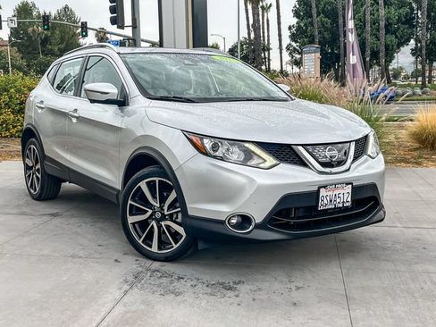 Used 2018 Nissan Rogue Sport SL w/ SL Premium Package AWD/4WD image 2