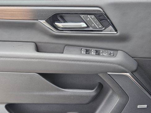 New 2026 GMC Yukon Denali w/ Denali Reserve Package image 16