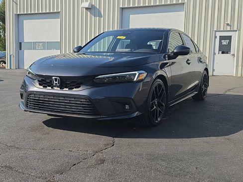 Certified 2023 Honda Civic Sport Touring image 3