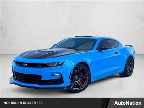 Used 2022 Chevrolet Camaro SS RWD image 1
