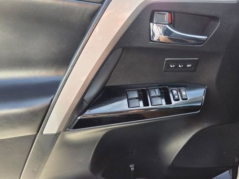 Used 2018 Toyota RAV4 Limited w/ Advanced Technology Package image 23