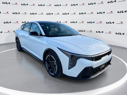 New 2026 Kia K4 EX FWD image 1