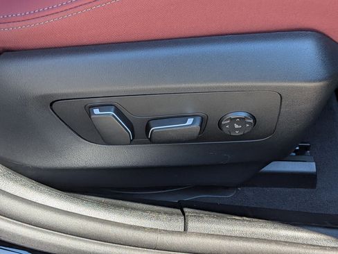 Certified 2026 BMW 530i w/ M Sport Package image 39