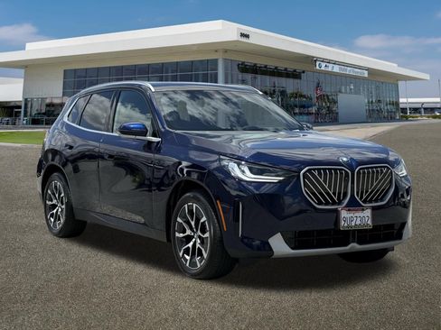 Used 2026 BMW X3 xDrive30i w/ Premium Package AWD/4WD image 2