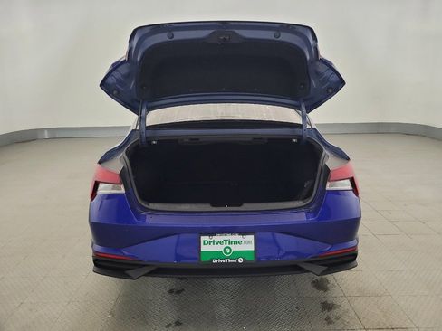 Used 2023 Hyundai Elantra SEL image 29